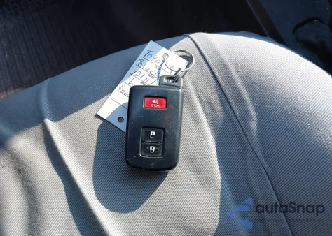 2017 Toyota Tacoma Trd Sport z USA, uszkodzony, nr VIN 3TMCZ5AN9HM110130